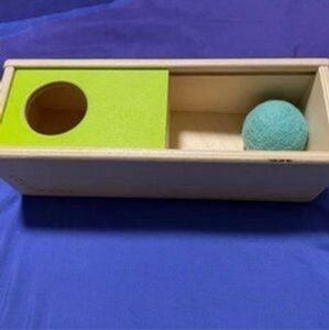 Lovevery Sliding Top Box With Felt Ball "The Tbinker Box" 11 & 12 Months
